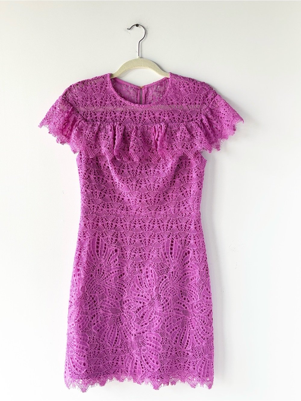 Trina Turk Barbra Ruffle Lace Sheath Dress Magenta Pink Sheer Top Gold Accents 4